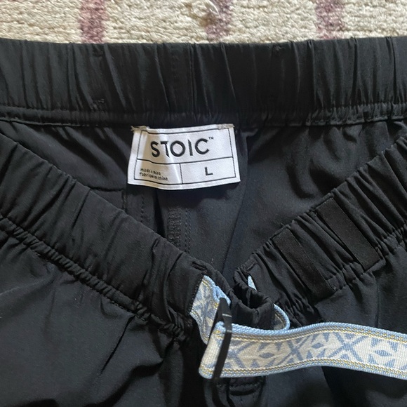 Women's Black Cargo Belted Hiking Shorts Stoic Brand Size Large - Picture 4 of 4